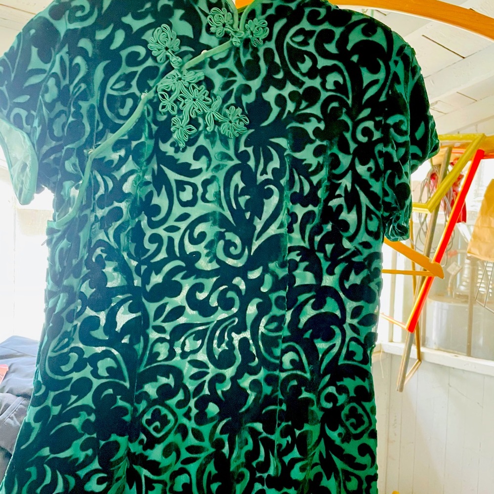 Chinese midi w/ Shantung collar